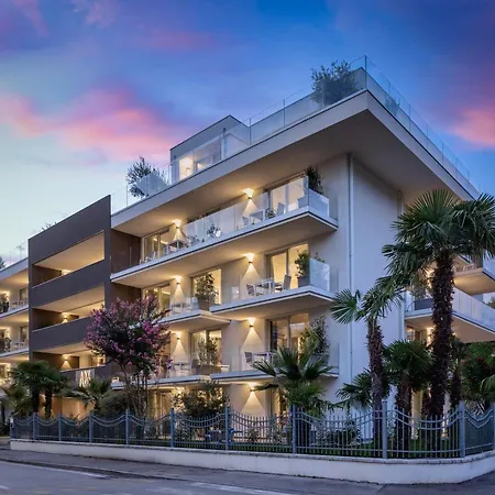 Aris Apartments & Sky Pool - Tonelli Hotels - Adult Friendly-3